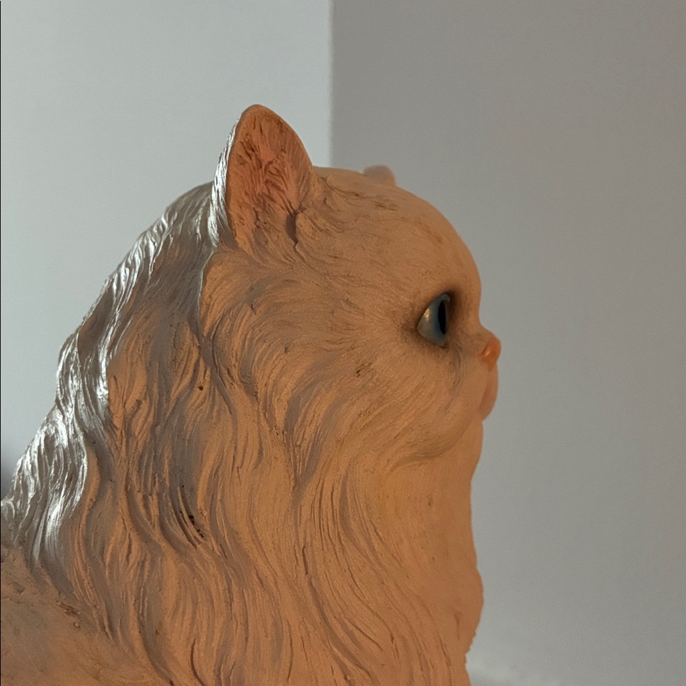 Vintage Realistic White Persian Cat Figure - Picture 7 of 8